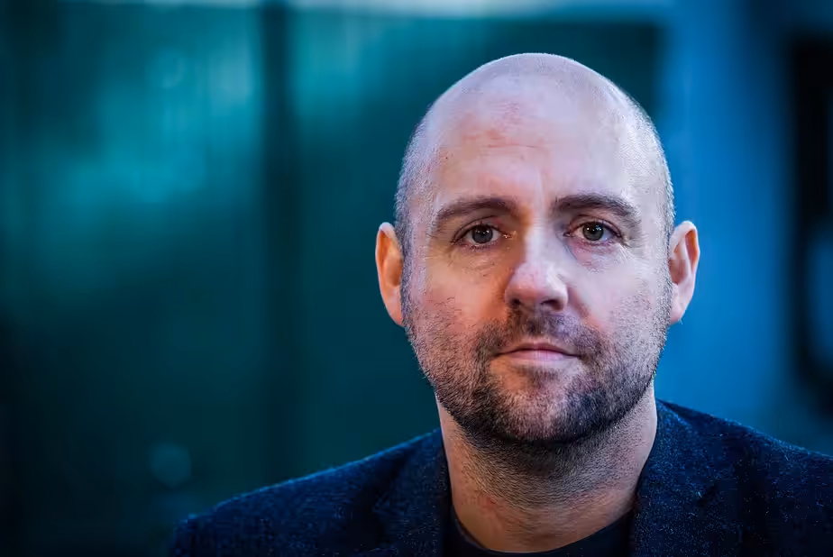Portræt af AI-ekspert Jonathan Løw
